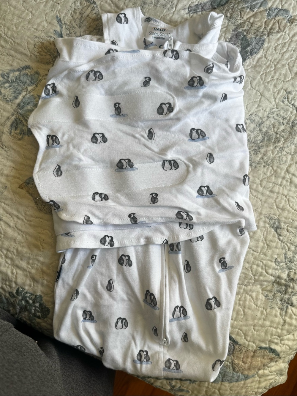 Halo White Sleep Sack with Gray Penguin Print NWOT